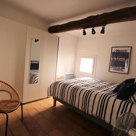 Maison De Village Avec Vue Éguilles Buitenkant foto
