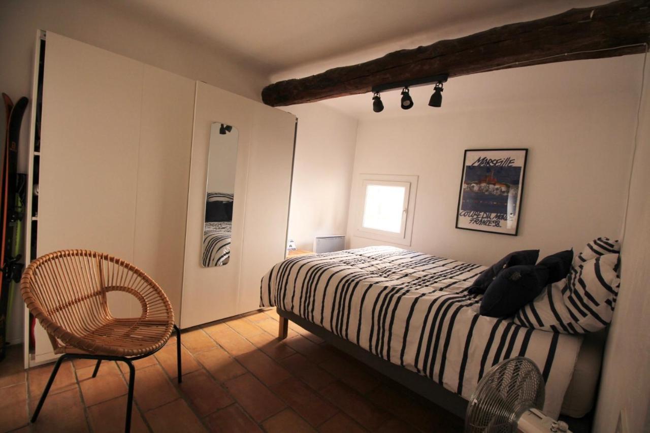 Maison De Village Avec Vue Éguilles Buitenkant foto